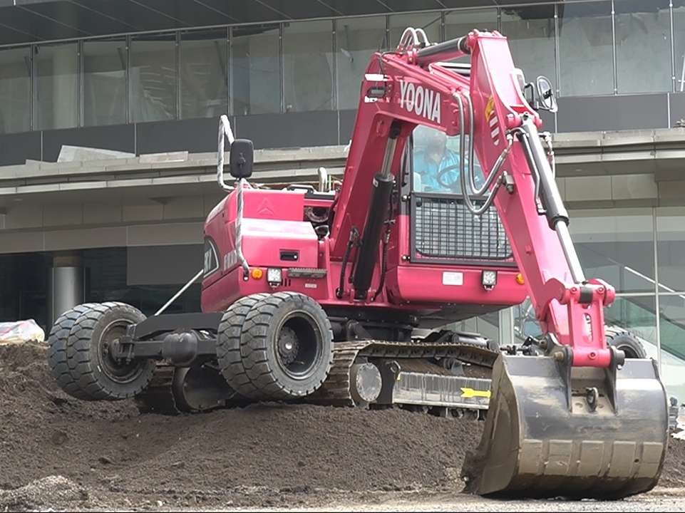 Wheel Excavator Adalah? Fungsi, Keunggulan & Sewa Alat Berat